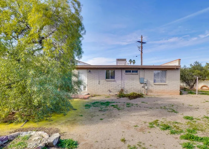 Holiday home Hike, Golf & Dine: Retreat W/ Mtn Views! *